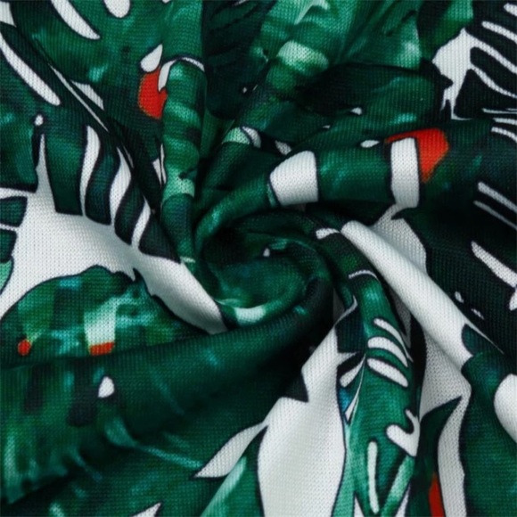 Palm Leaf Print Dry Wick Pom Shorts Summer Beach - Picture 6 of 7